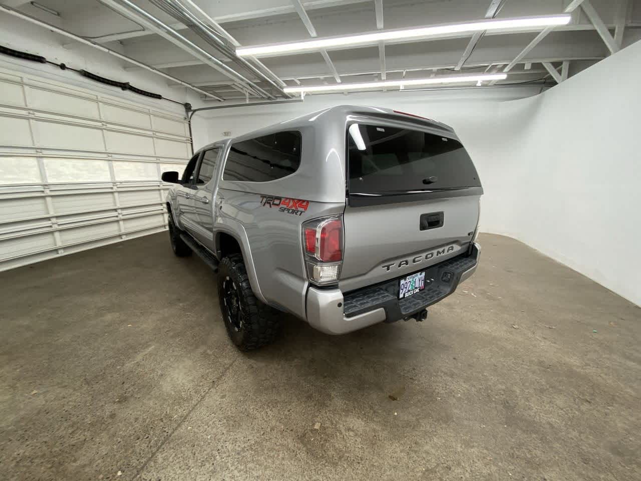 Thumbnail: 2020 Toyota Tacoma - 4