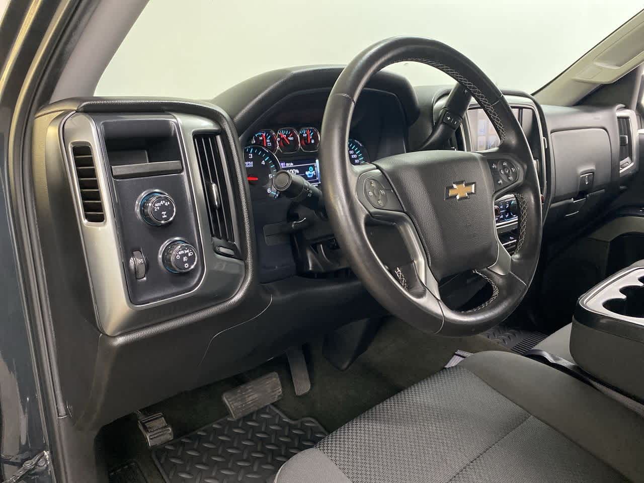 Thumbnail: 2017 Chevrolet Silverado 1500 - 2