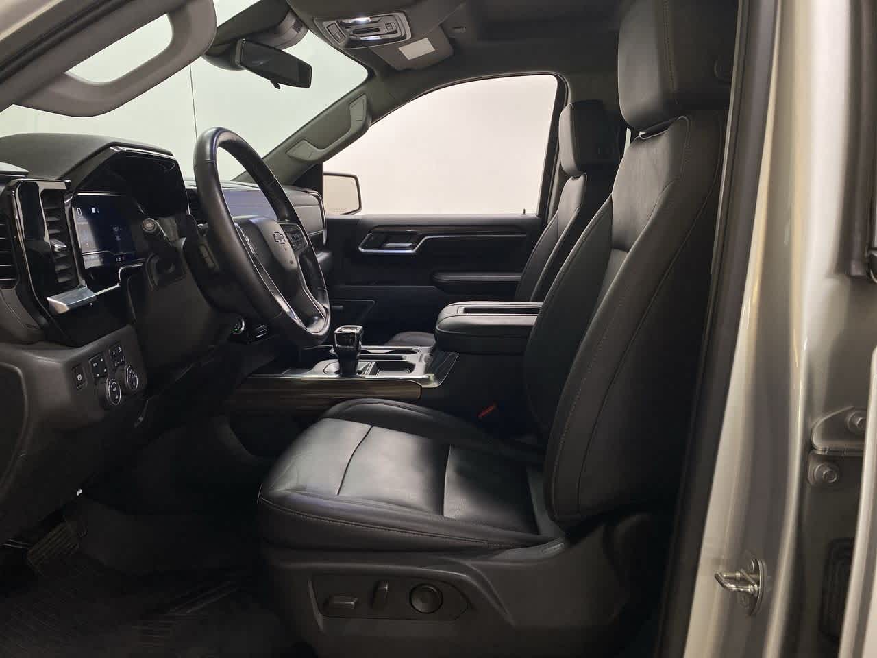 Thumbnail: 2022 Chevrolet Silverado 1500 - 13