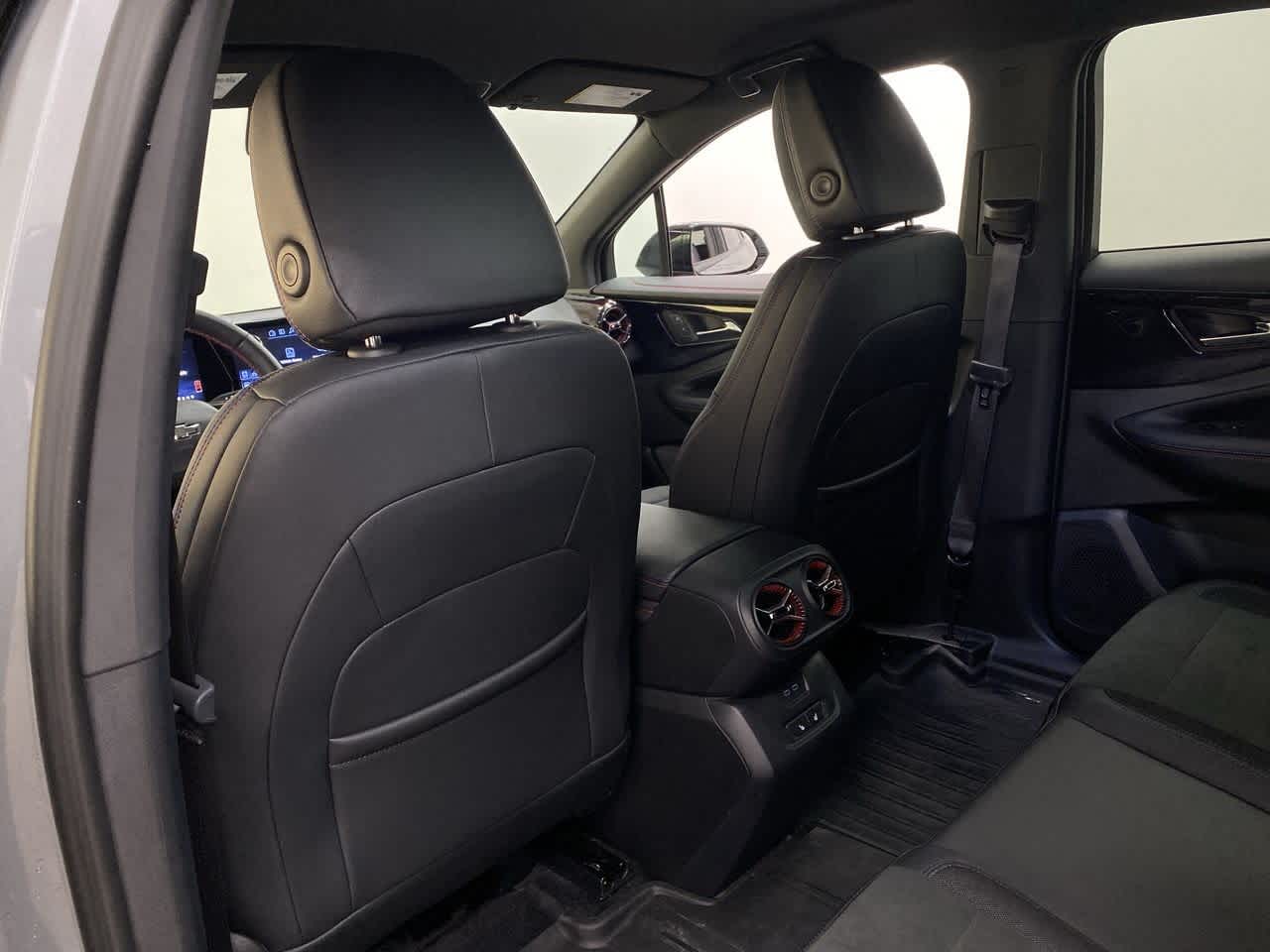 Thumbnail: 2024 Chevrolet Blazer EV - 16