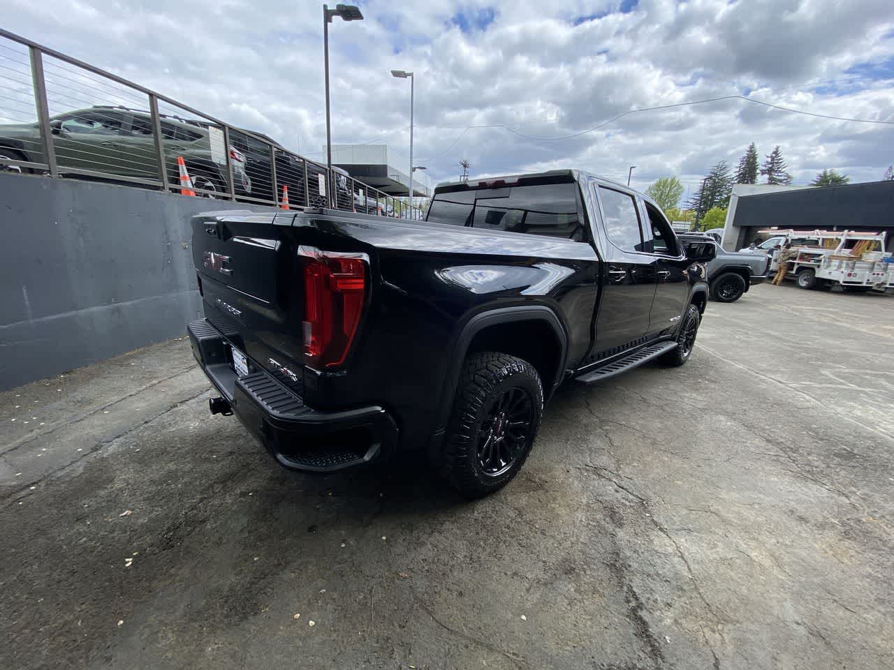 Thumbnail: 2022 GMC Sierra 1500 - 6