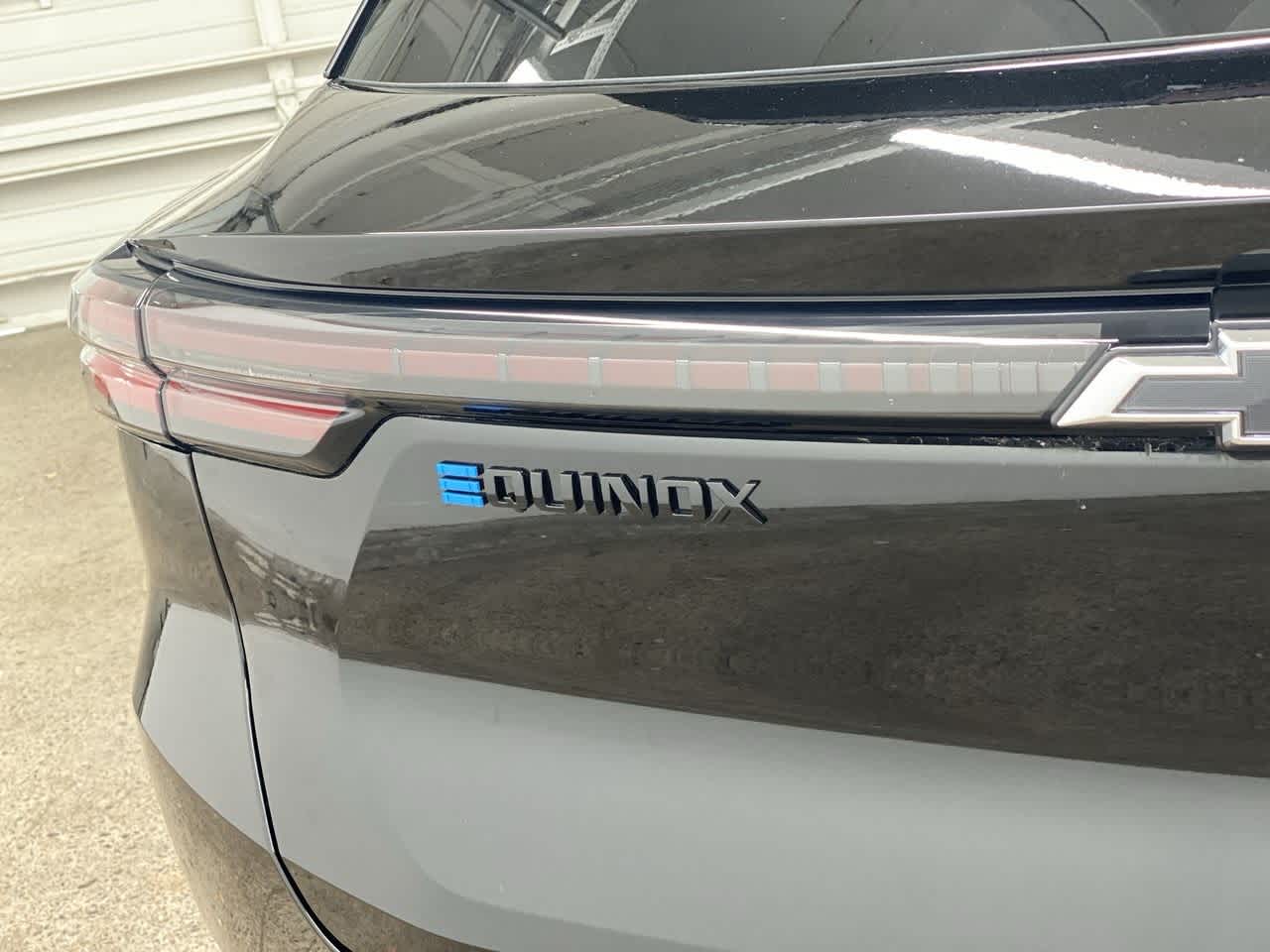 Thumbnail: 2024 Chevrolet Equinox - 10