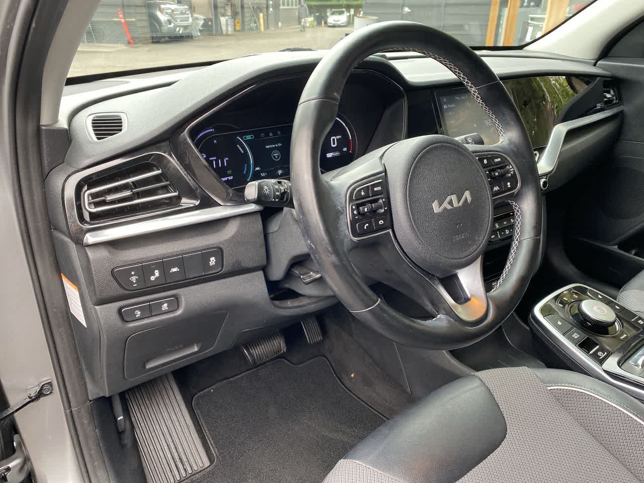 Thumbnail: 2022 Kia Niro - 2