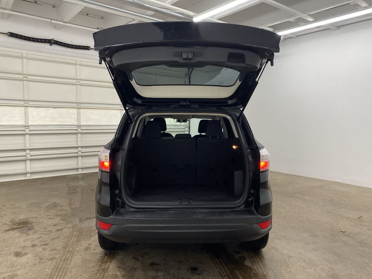 Thumbnail: 2017 Ford Escape - 29