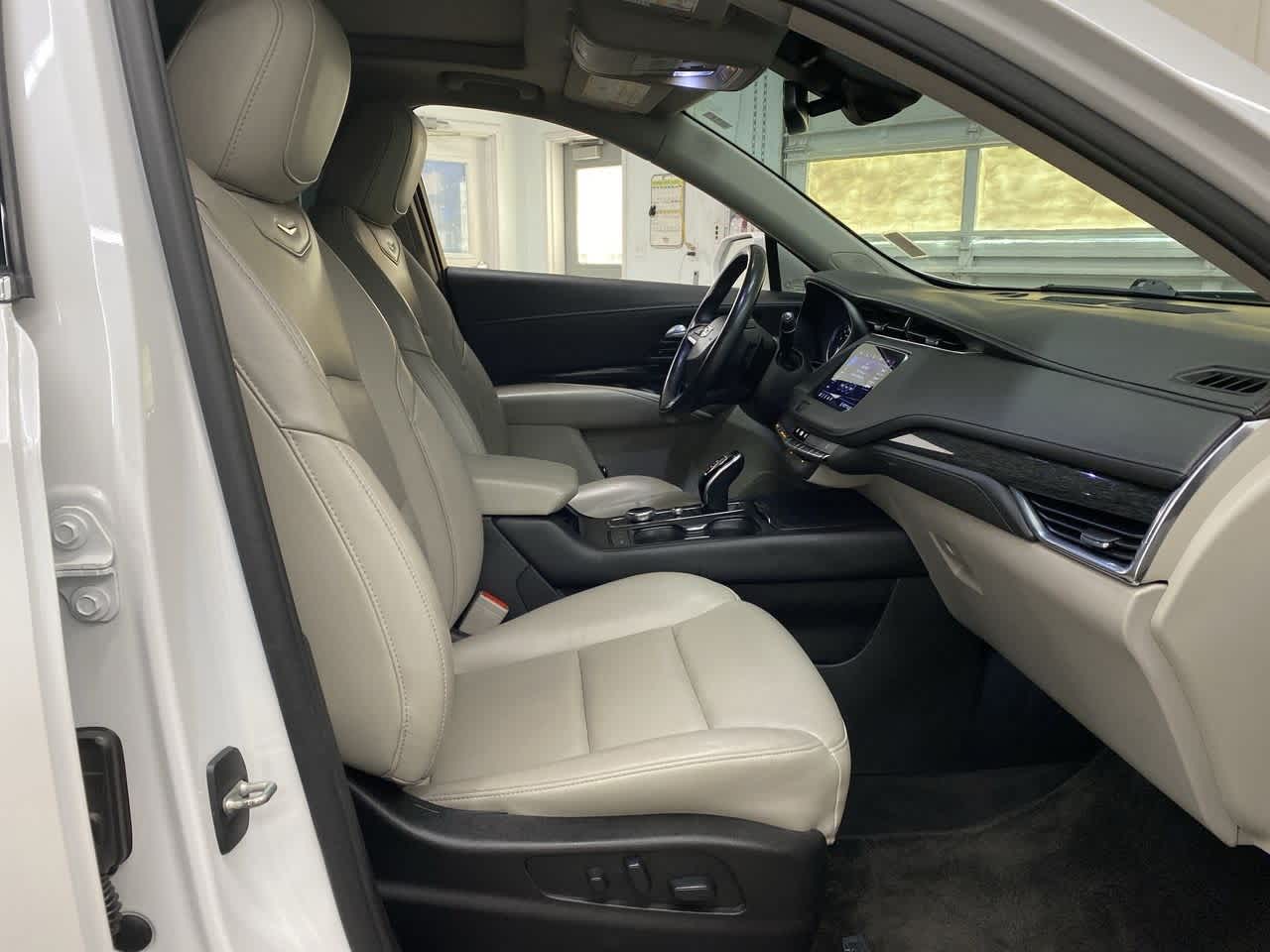 Thumbnail: 2020 Cadillac XT4 - 20