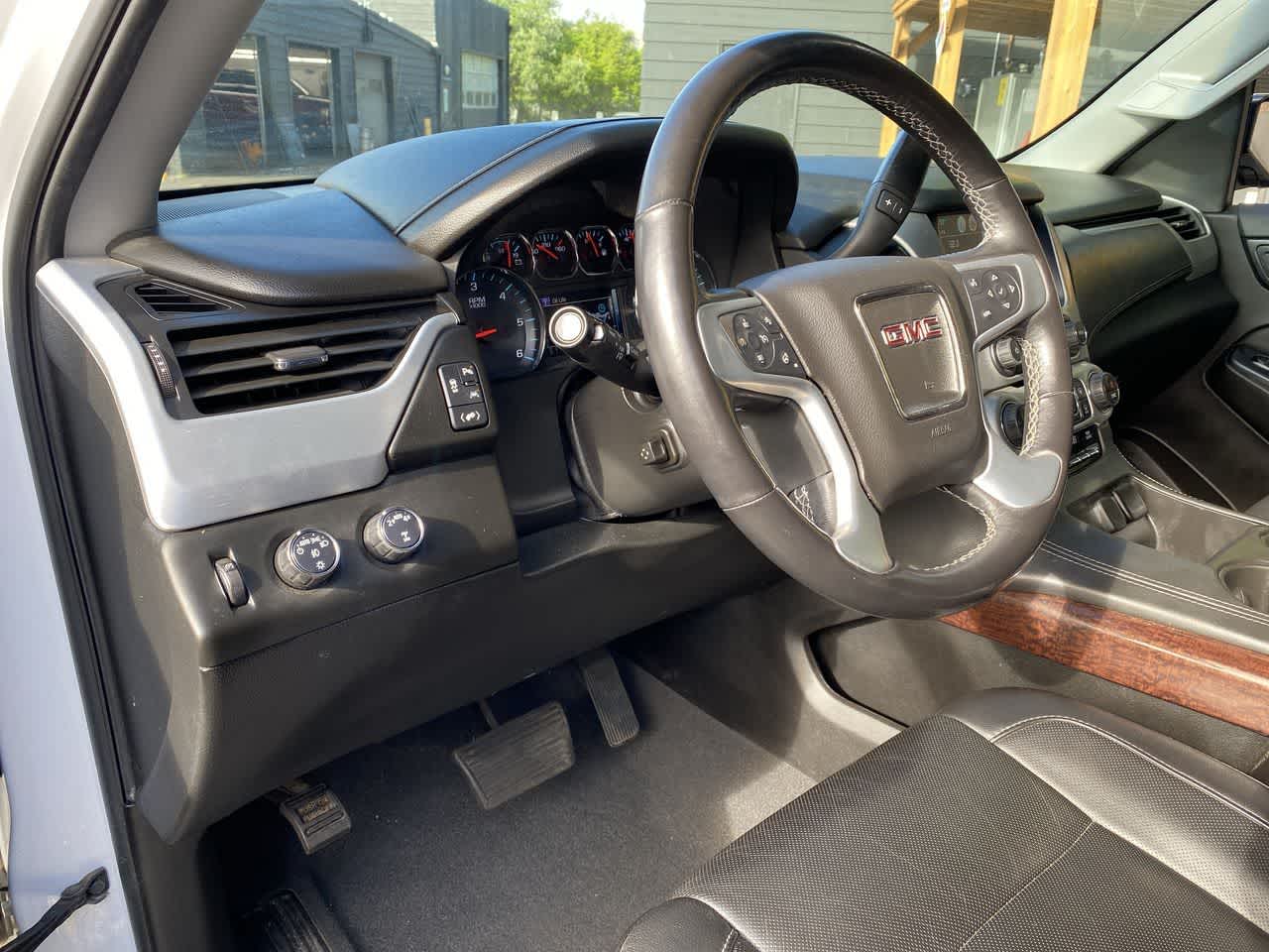 Thumbnail: 2019 GMC Yukon XL - 2