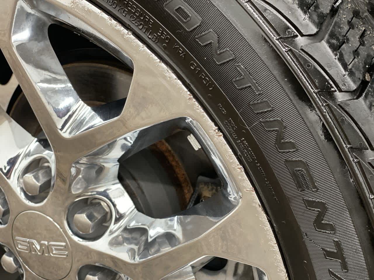 Thumbnail: 2017 GMC Yukon - 29