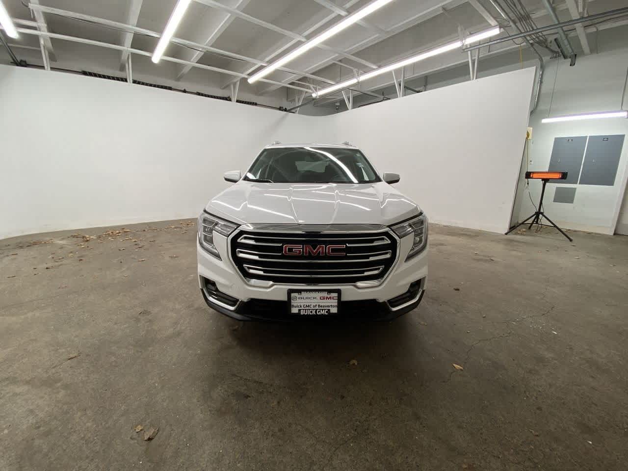 Thumbnail: 2024 GMC Terrain - 9