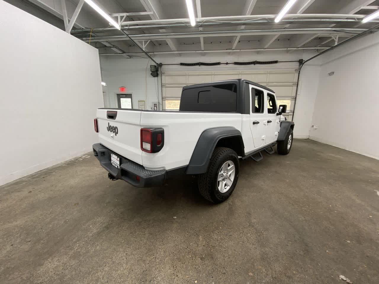 Thumbnail: 2020 Jeep Gladiator - 6