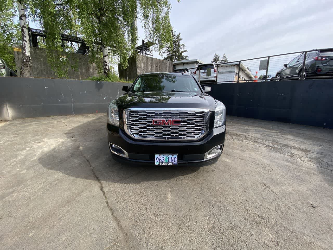 Thumbnail: 2019 GMC Yukon XL - 9