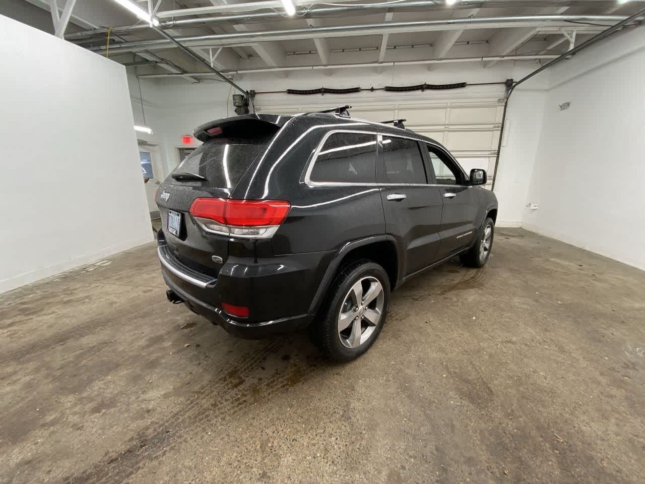 Thumbnail: 2016 Jeep Grand Cherokee - 6