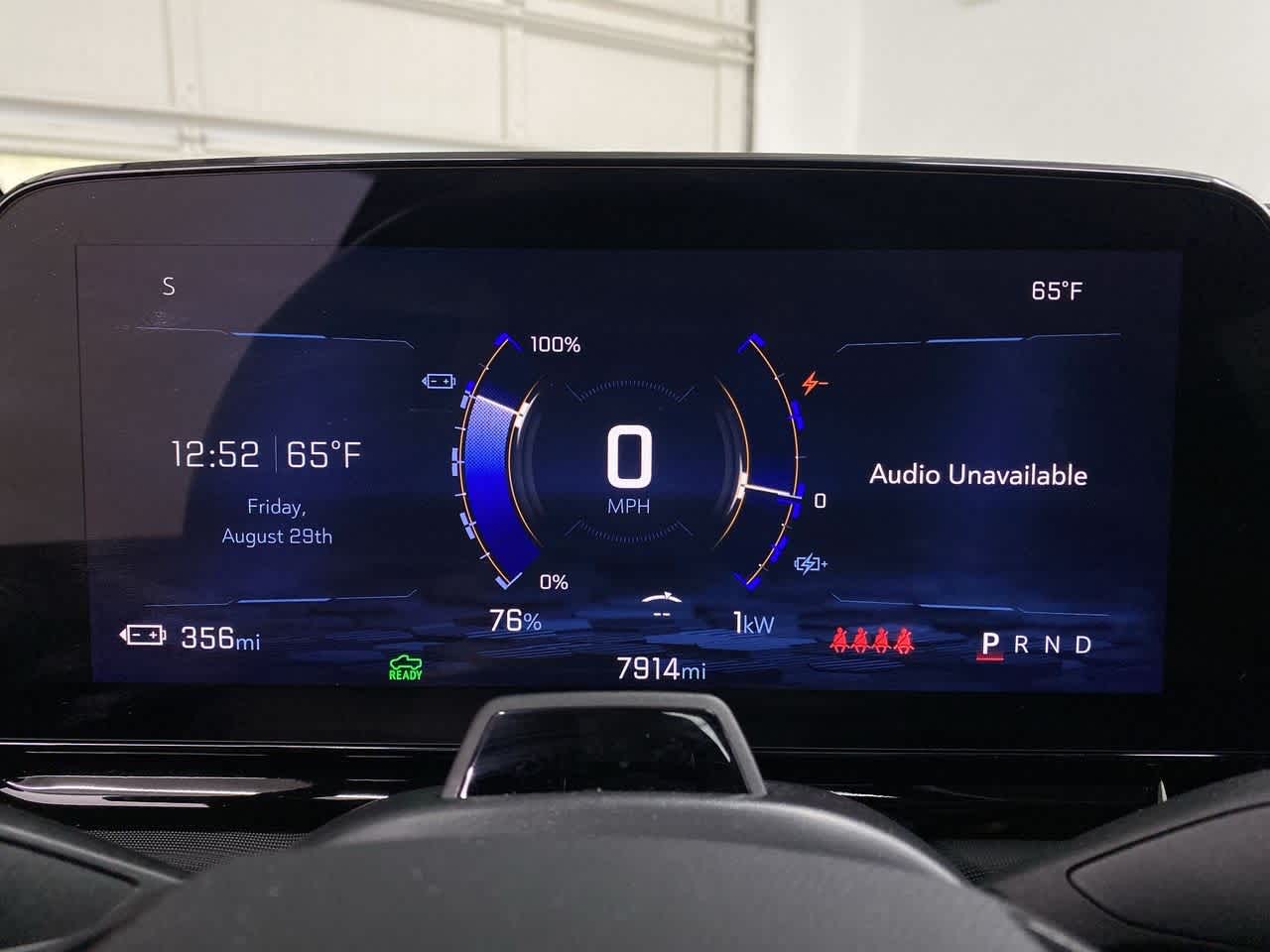 Thumbnail: 2025 Chevrolet Silverado EV - 28