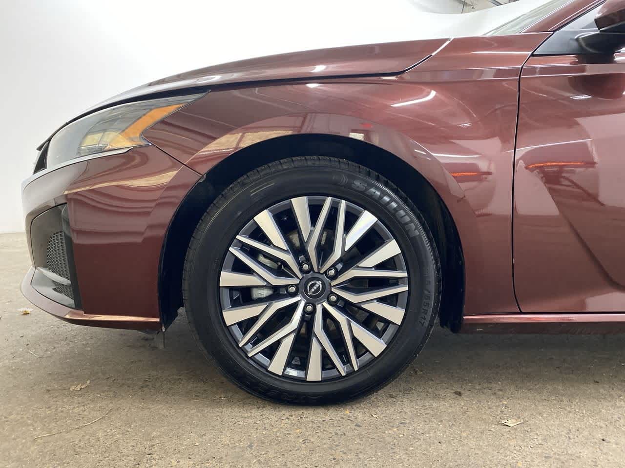 Thumbnail: 2023 Nissan Altima - 12