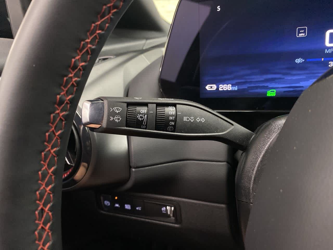 Thumbnail: 2024 Chevrolet Equinox - 24