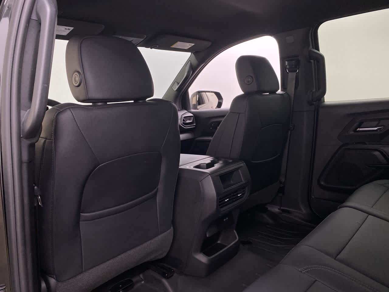 Thumbnail: 2024 Chevrolet Silverado EV - 15