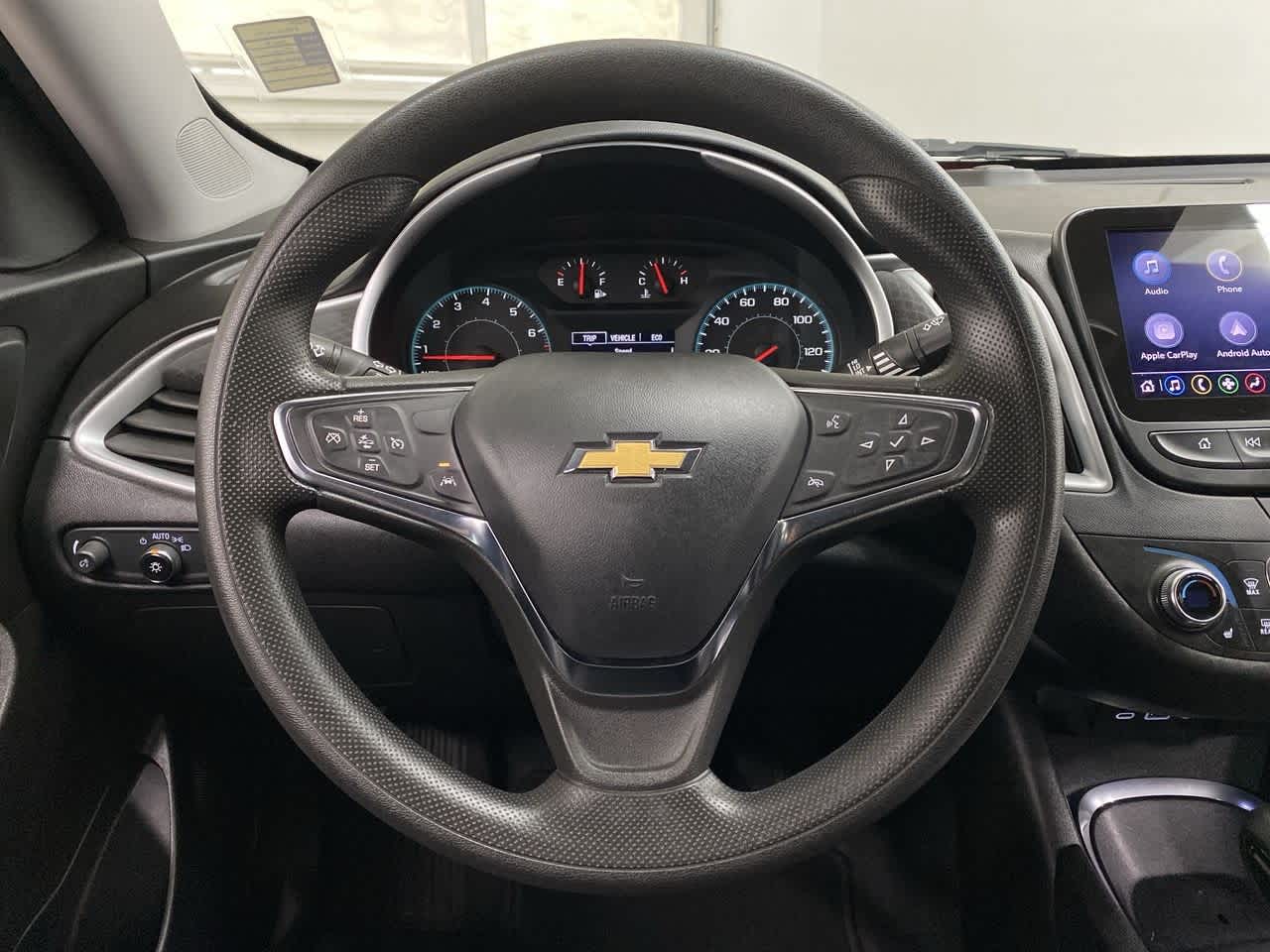 Thumbnail: 2023 Chevrolet Malibu - 21