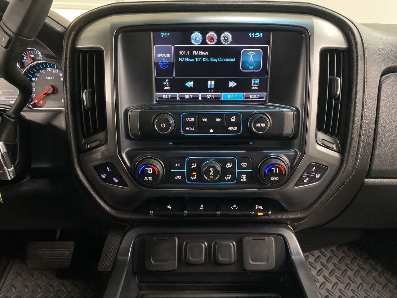 Thumbnail: 2015 Chevrolet Silverado 2500 - 23