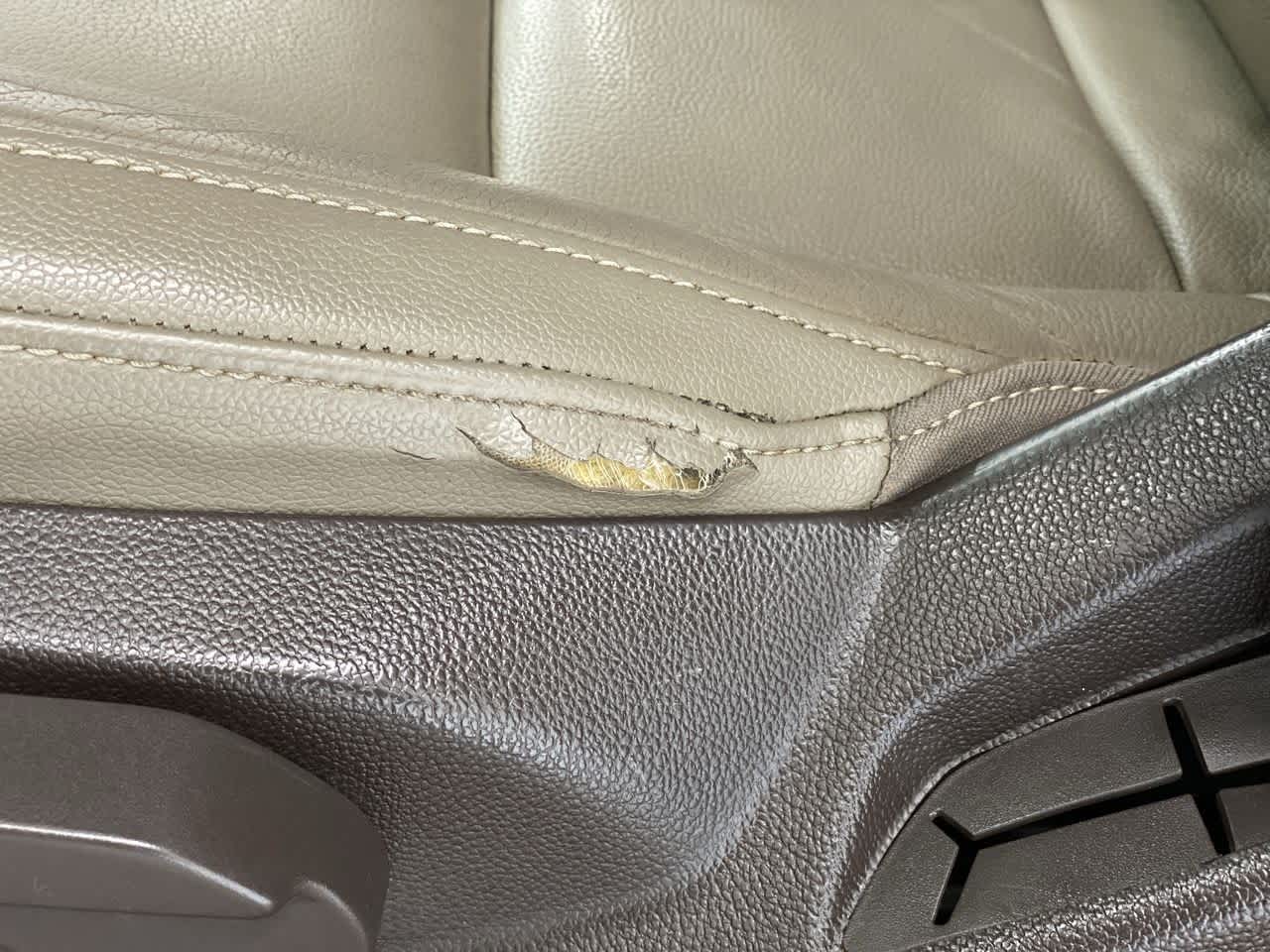 Thumbnail: 2016 GMC Canyon - 37