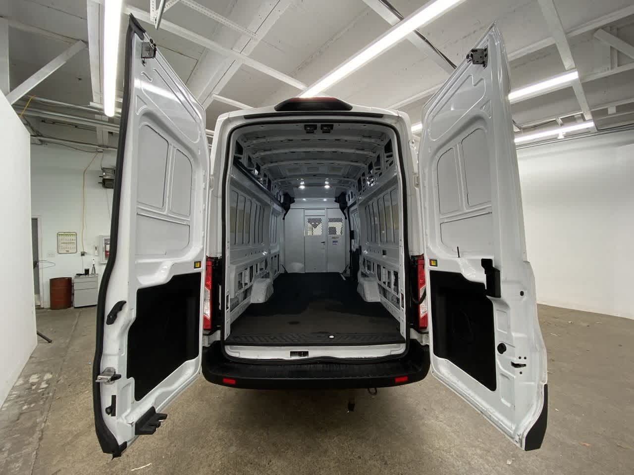 Thumbnail: 2022 Ford Transit Series - 24