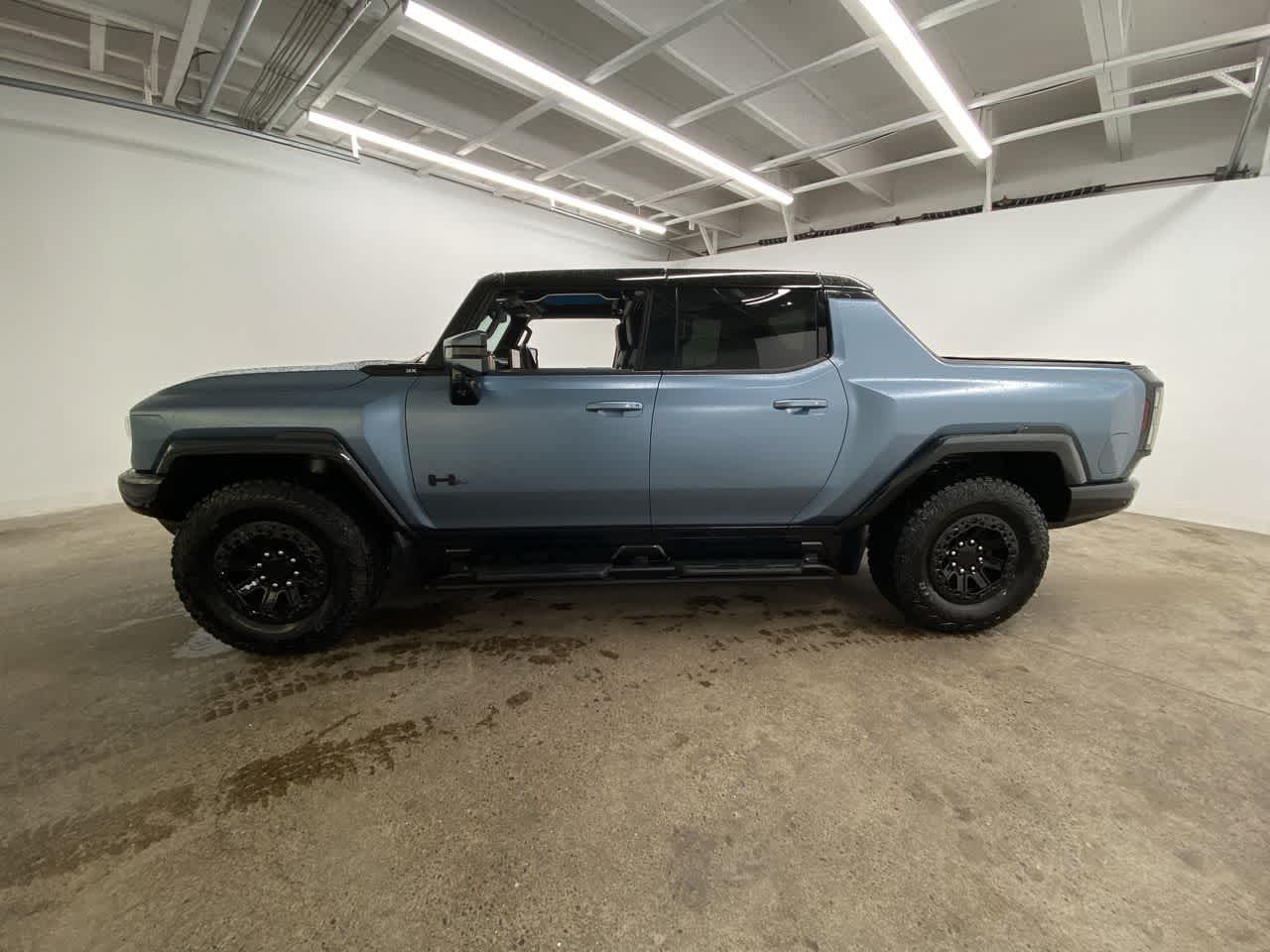 Thumbnail: 2024 GMC Hummer EV - 3