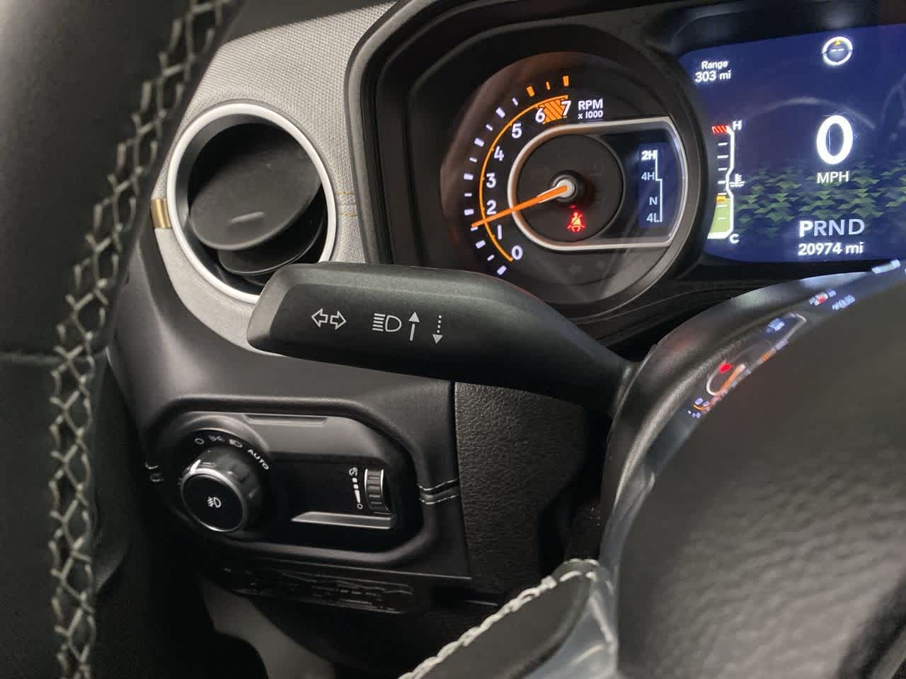 Thumbnail: 2025 Jeep Wrangler - 23