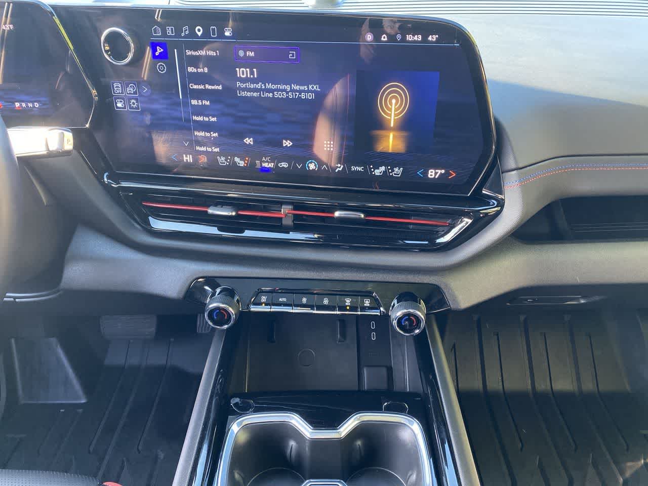 Thumbnail: 2025 Chevrolet Silverado EV - 23