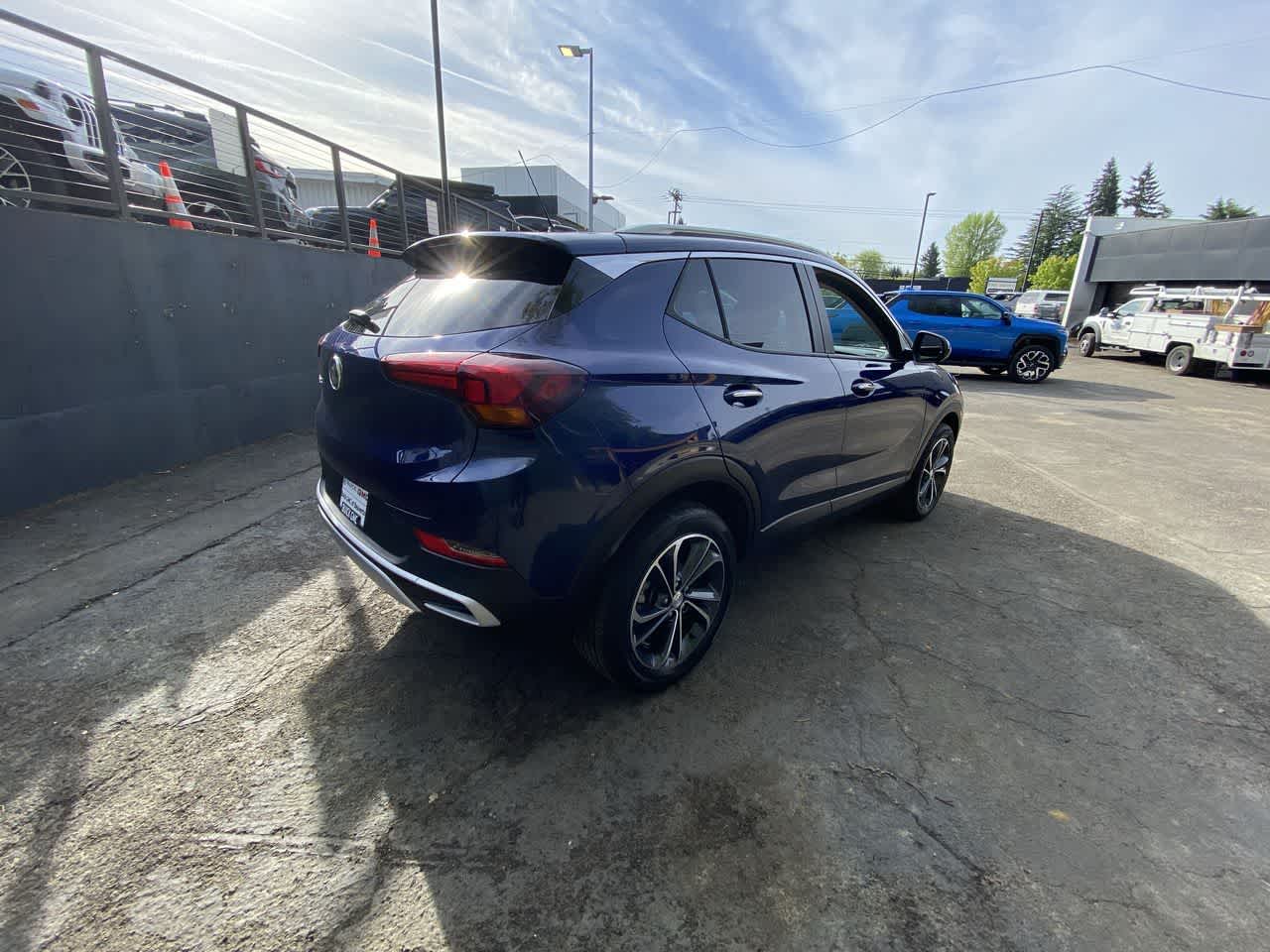 Thumbnail: 2023 Buick Encore GX - 6