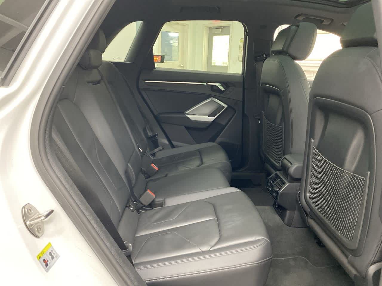 Thumbnail: 2024 Audi Q3 - 18