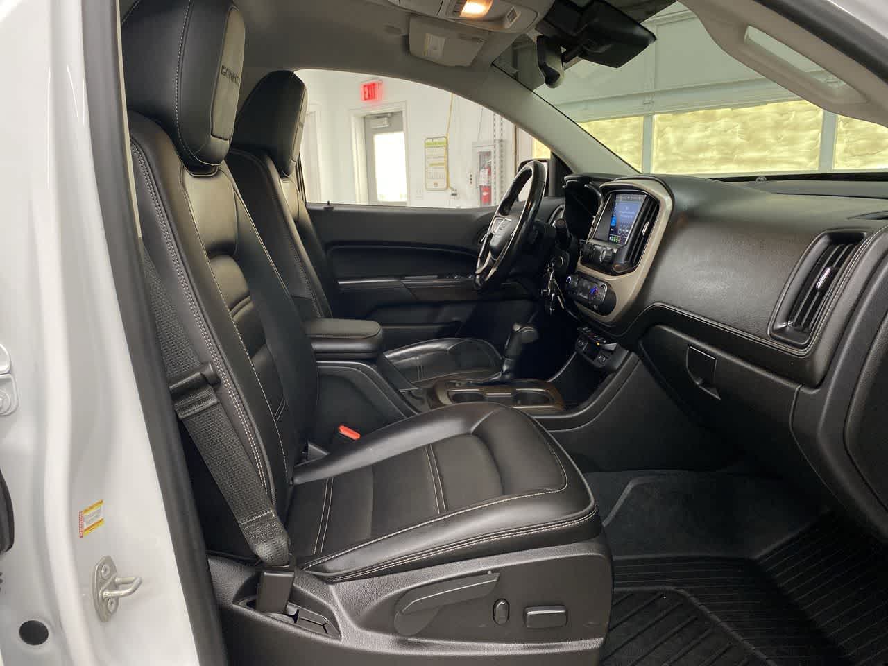 Thumbnail: 2019 GMC Canyon - 18