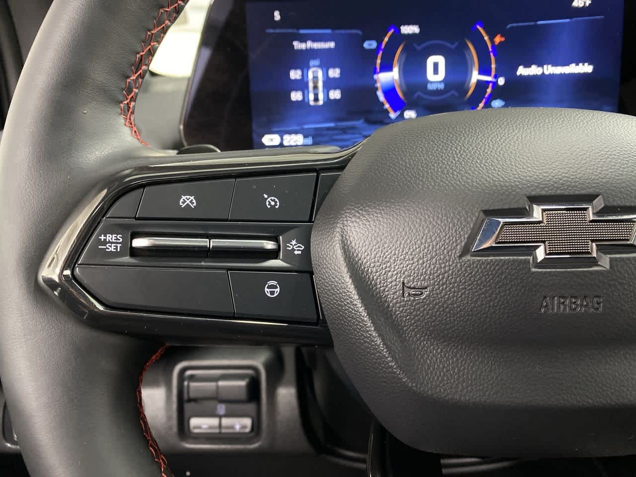 Thumbnail: 2025 Chevrolet Silverado EV - 21