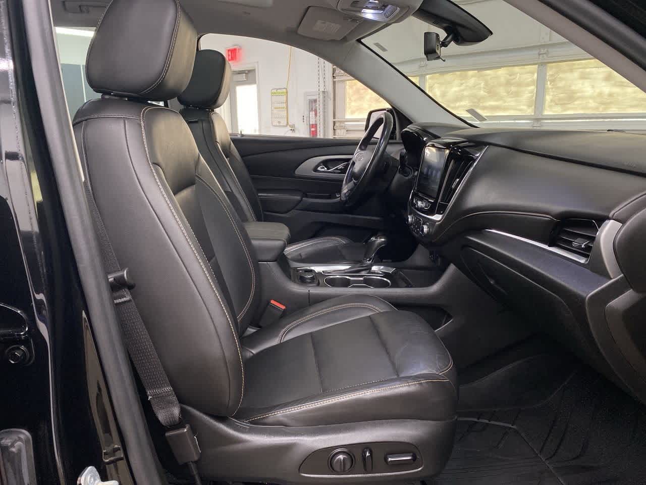 Thumbnail: 2020 Chevrolet Traverse - 20