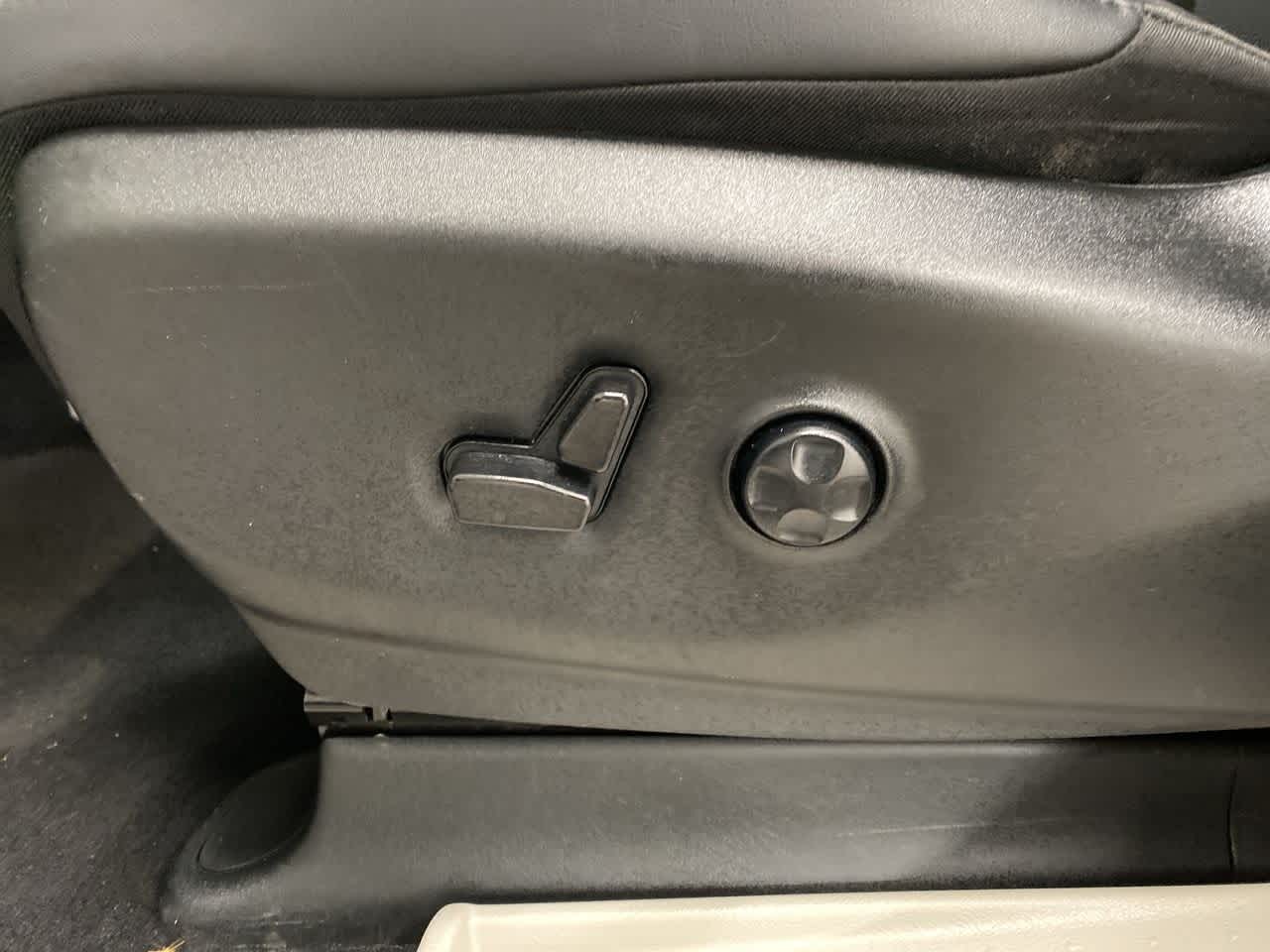 Thumbnail: 2024 Chrysler Pacifica - 14