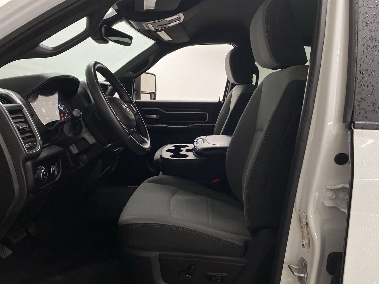 2024 RAM 3500 Big Horn 14
