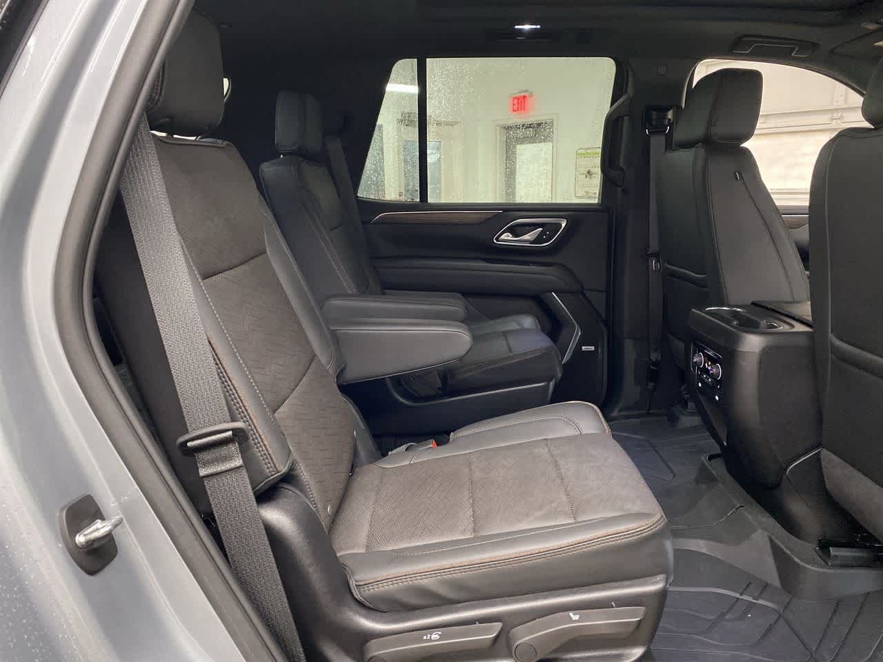 Thumbnail: 2024 Chevrolet Tahoe - 18