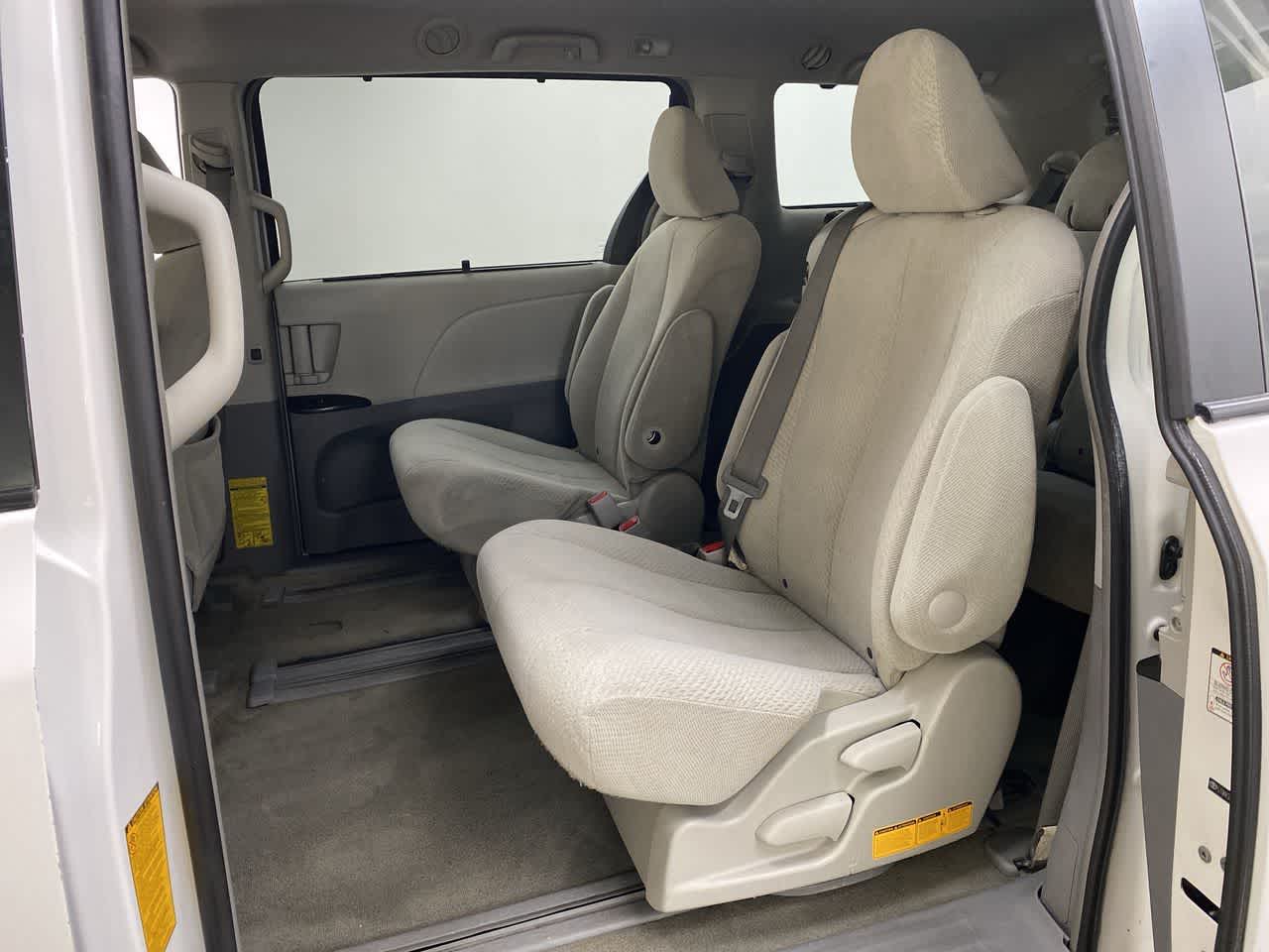 Thumbnail: 2012 Toyota Sienna - 16