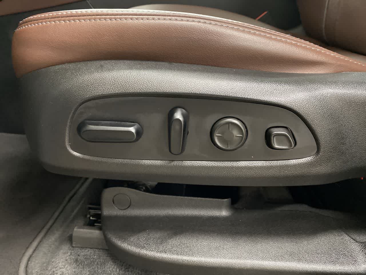 Thumbnail: 2021 Buick Enclave - 14