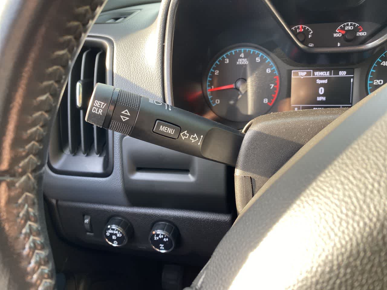 Thumbnail: 2015 Chevrolet Colorado - 23