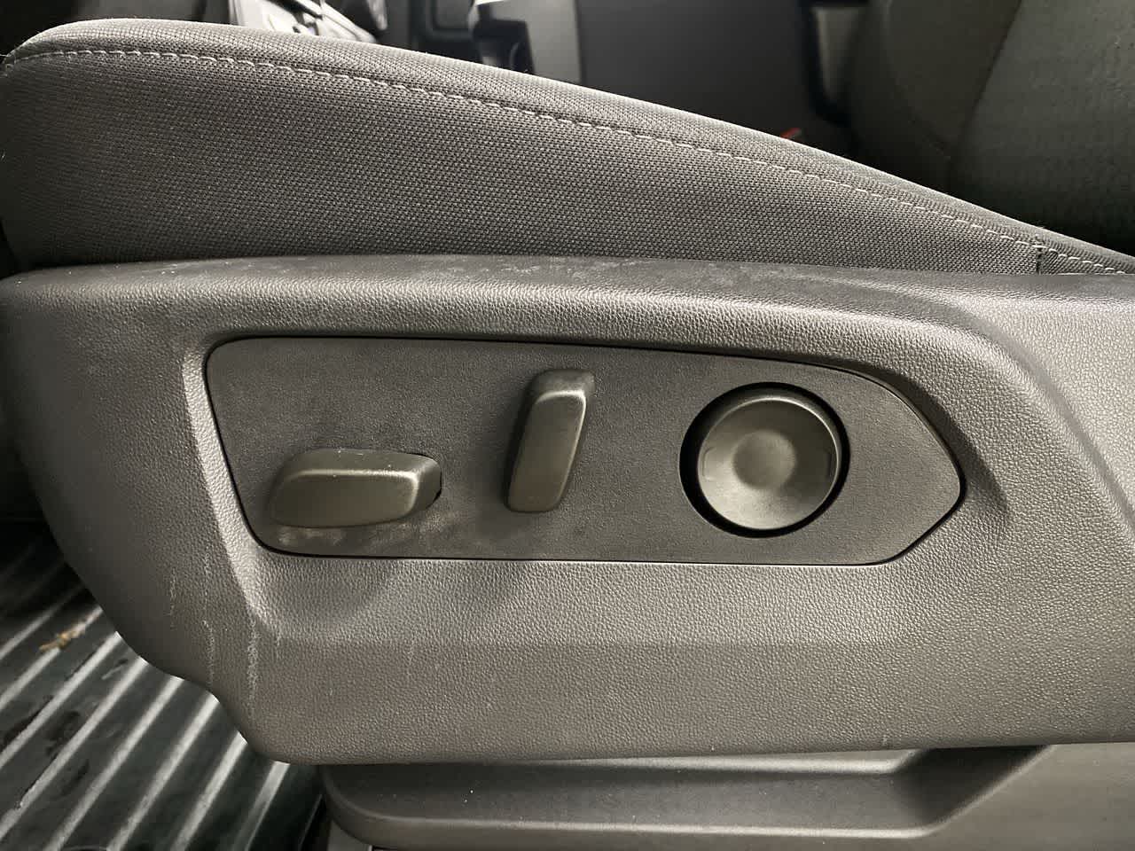 Thumbnail: 2025 Chevrolet Silverado 1500 - 14