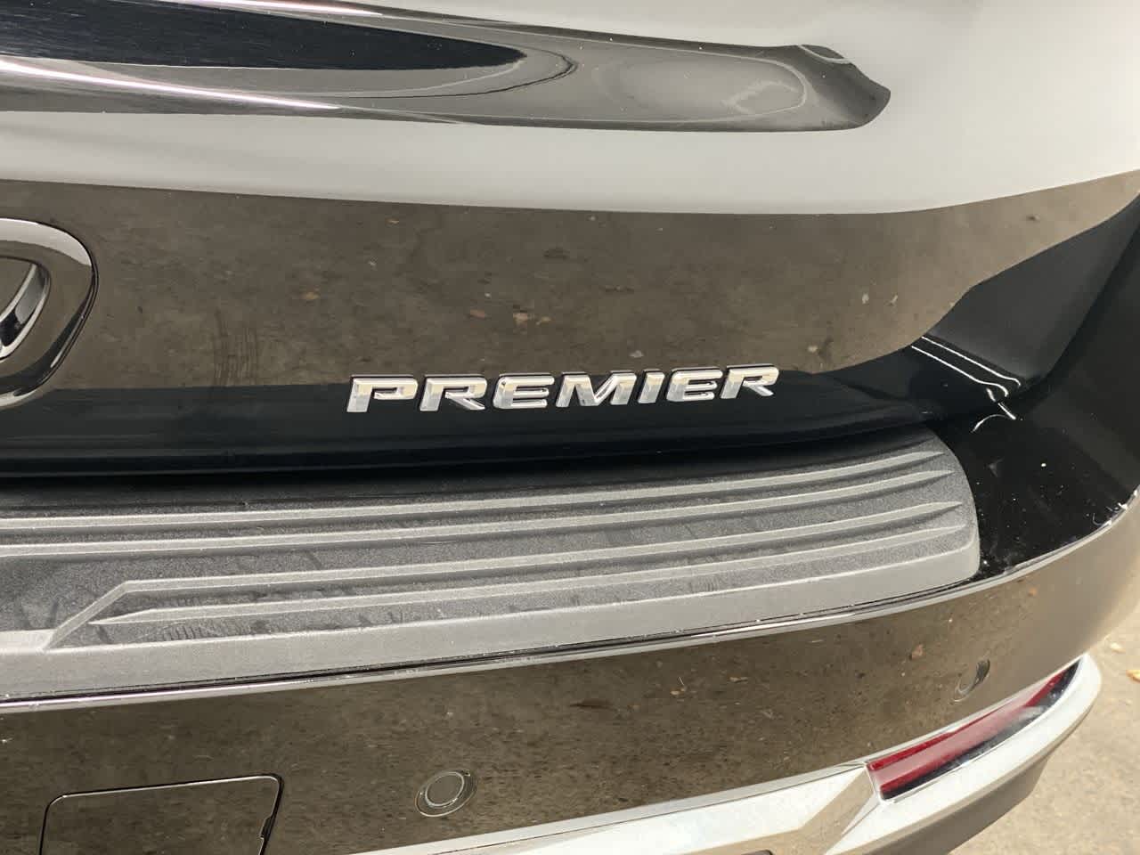 Thumbnail: 2025 Chevrolet Tahoe - 10