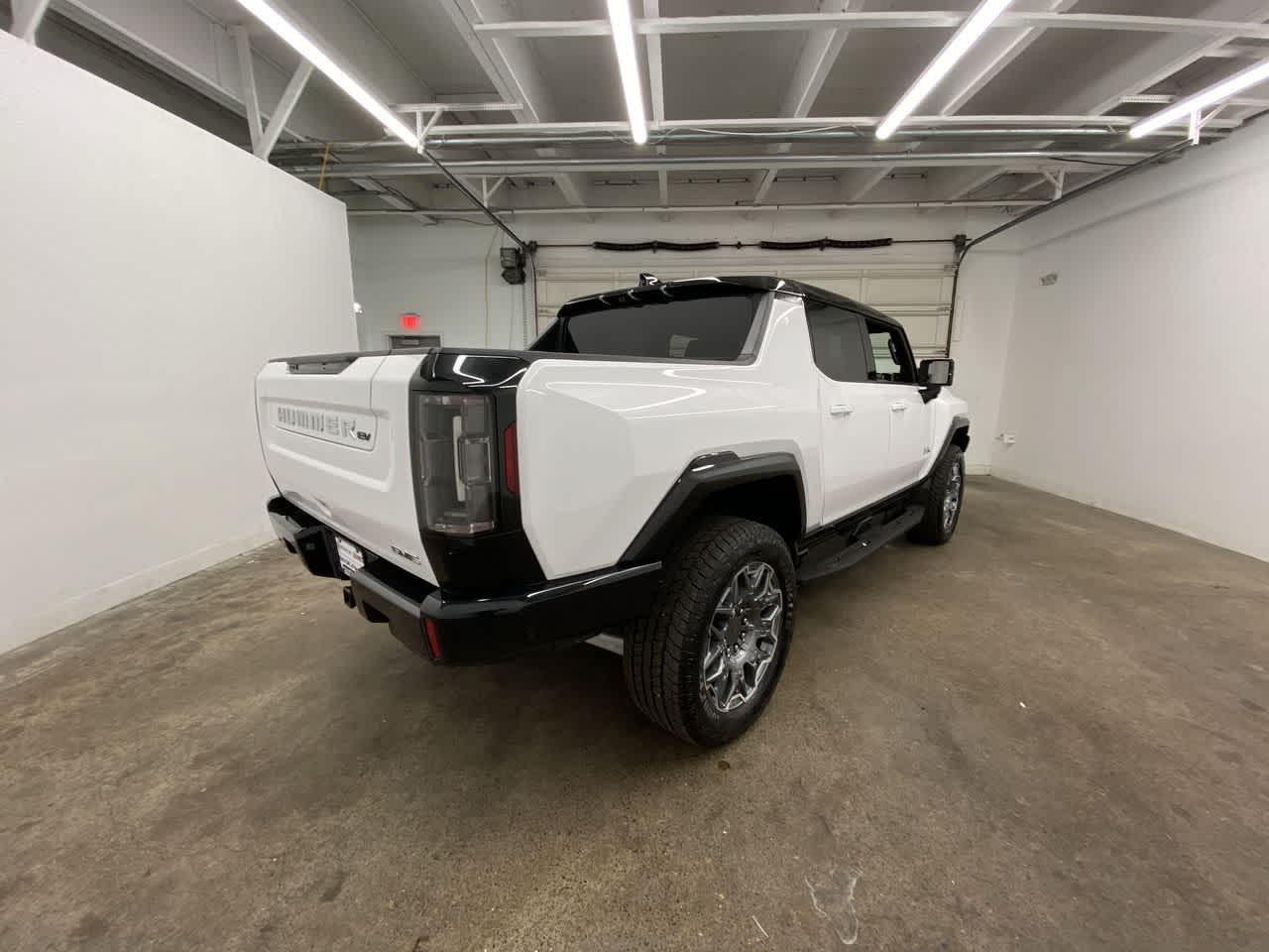 Thumbnail: 2024 GMC Hummer EV - 6