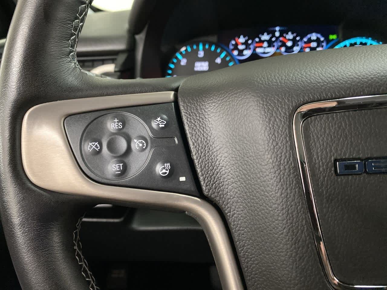Thumbnail: 2020 GMC Yukon XL - 21