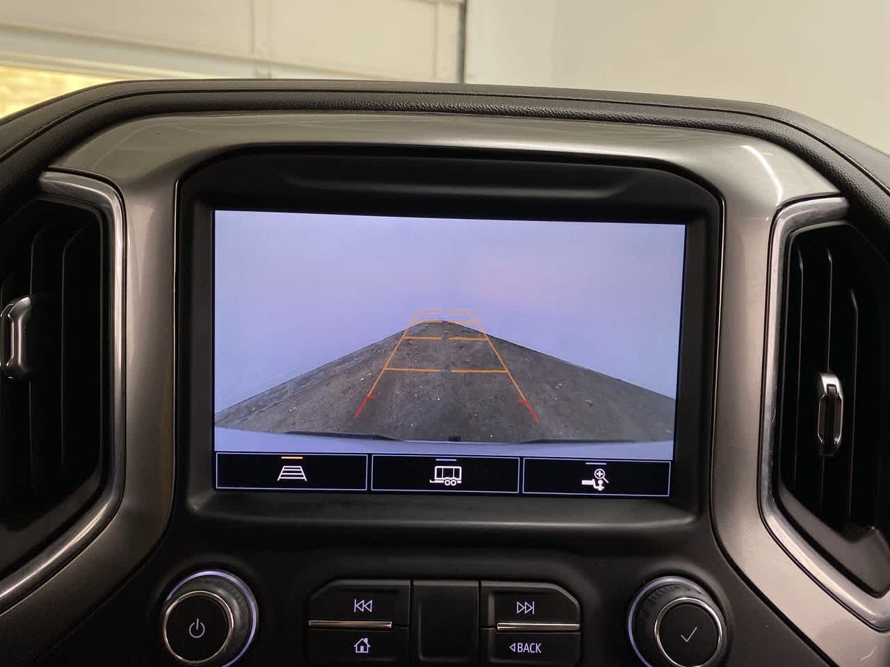 Thumbnail: 2022 Chevrolet Silverado 1500 - 25