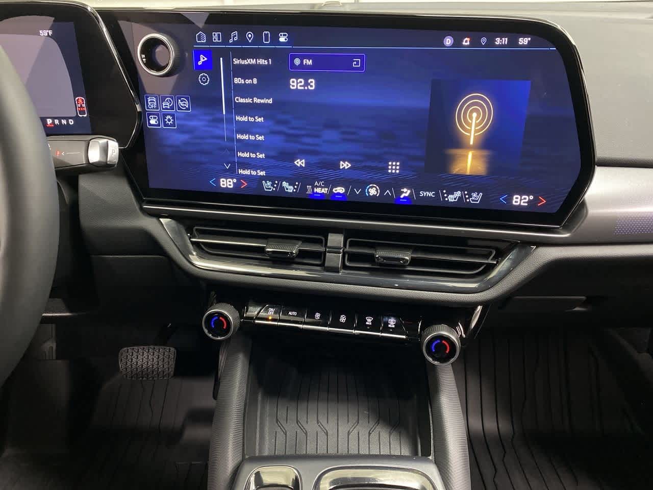 Thumbnail: 2024 Chevrolet Equinox - 25