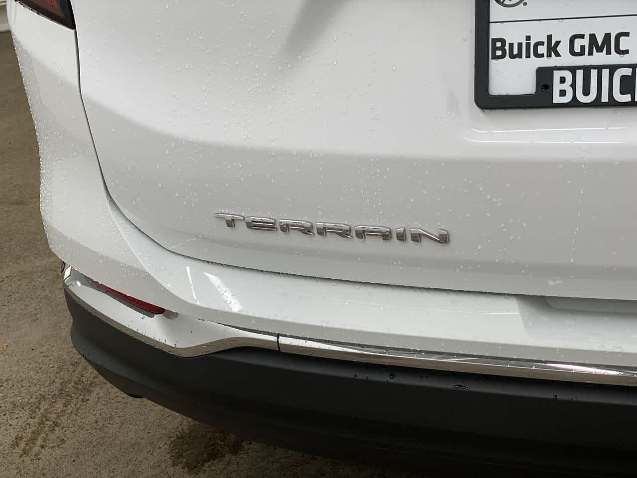 Thumbnail: 2023 GMC Terrain - 10