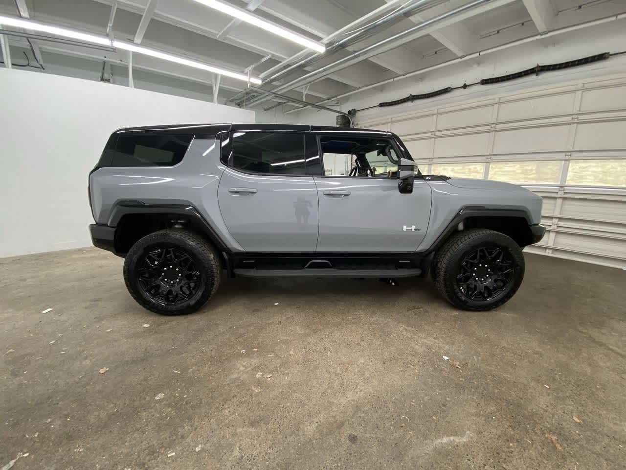 Thumbnail: 2024 GMC Hummer EV - 7
