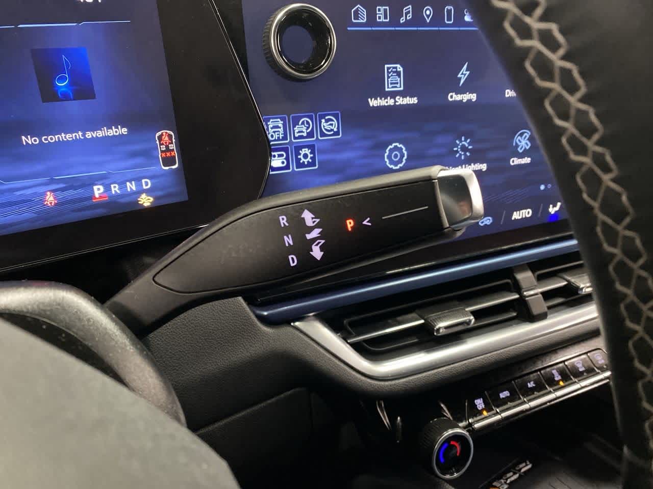 Thumbnail: 2025 Chevrolet Equinox - 25