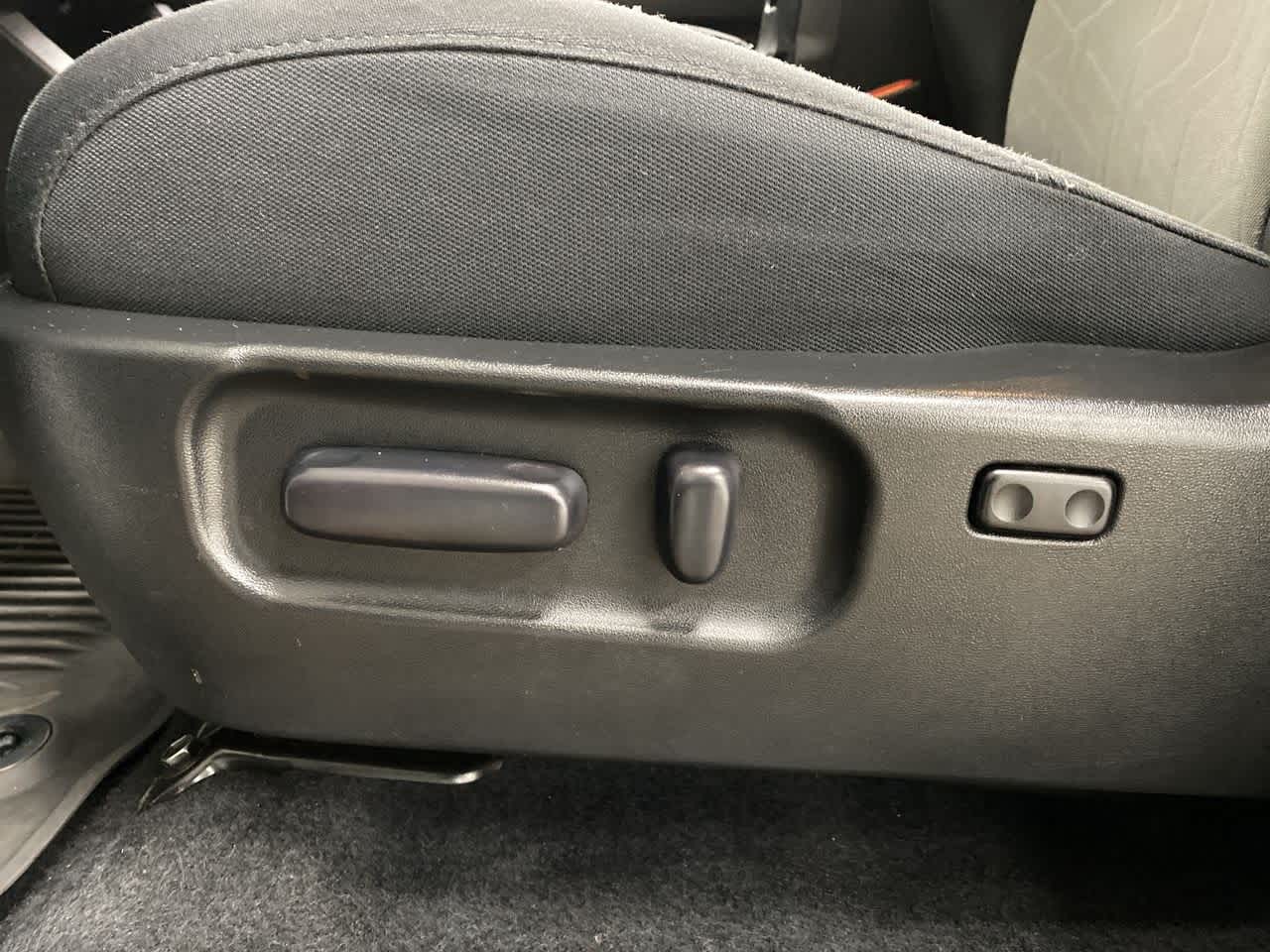 Thumbnail: 2023 Toyota Tacoma - 14