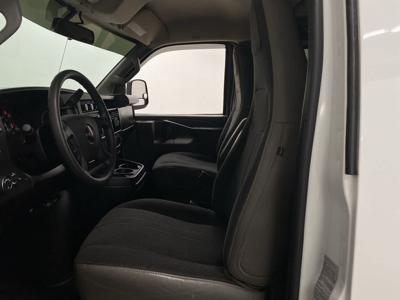 Thumbnail: 2019 GMC Savana - 15