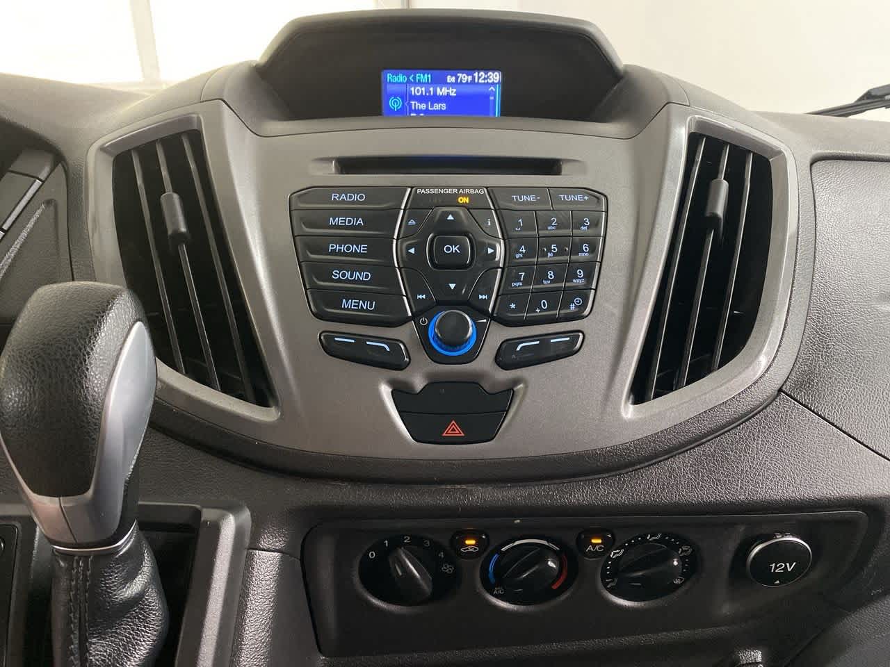 Thumbnail: 2016 Ford Transit Series - 22