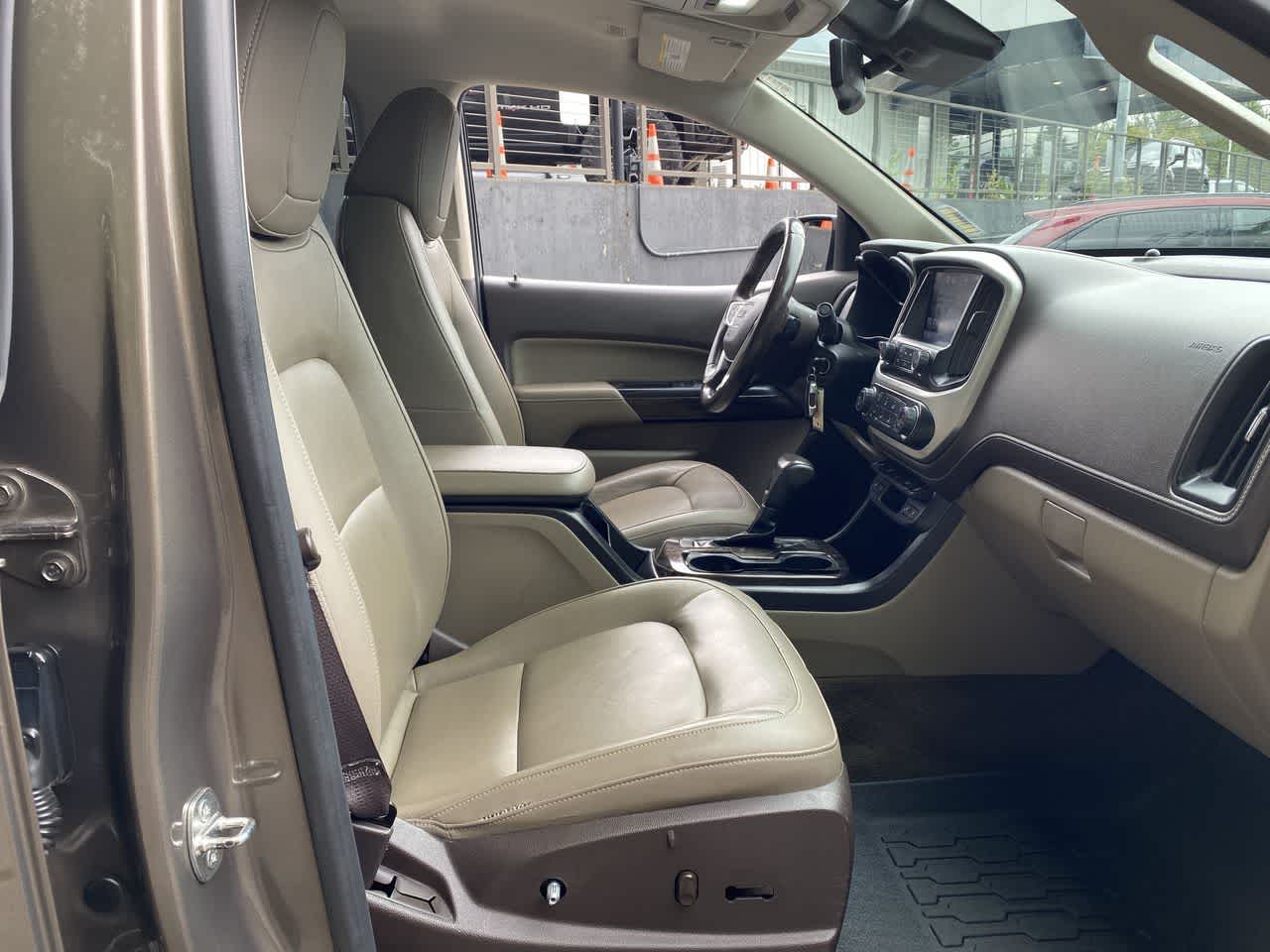Thumbnail: 2016 GMC Canyon - 18